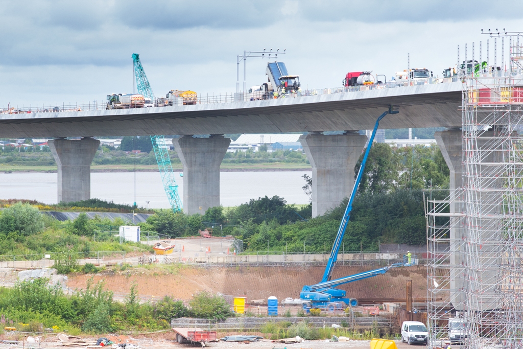 Boom lifts at Mersey Gateway, M62 Motoway